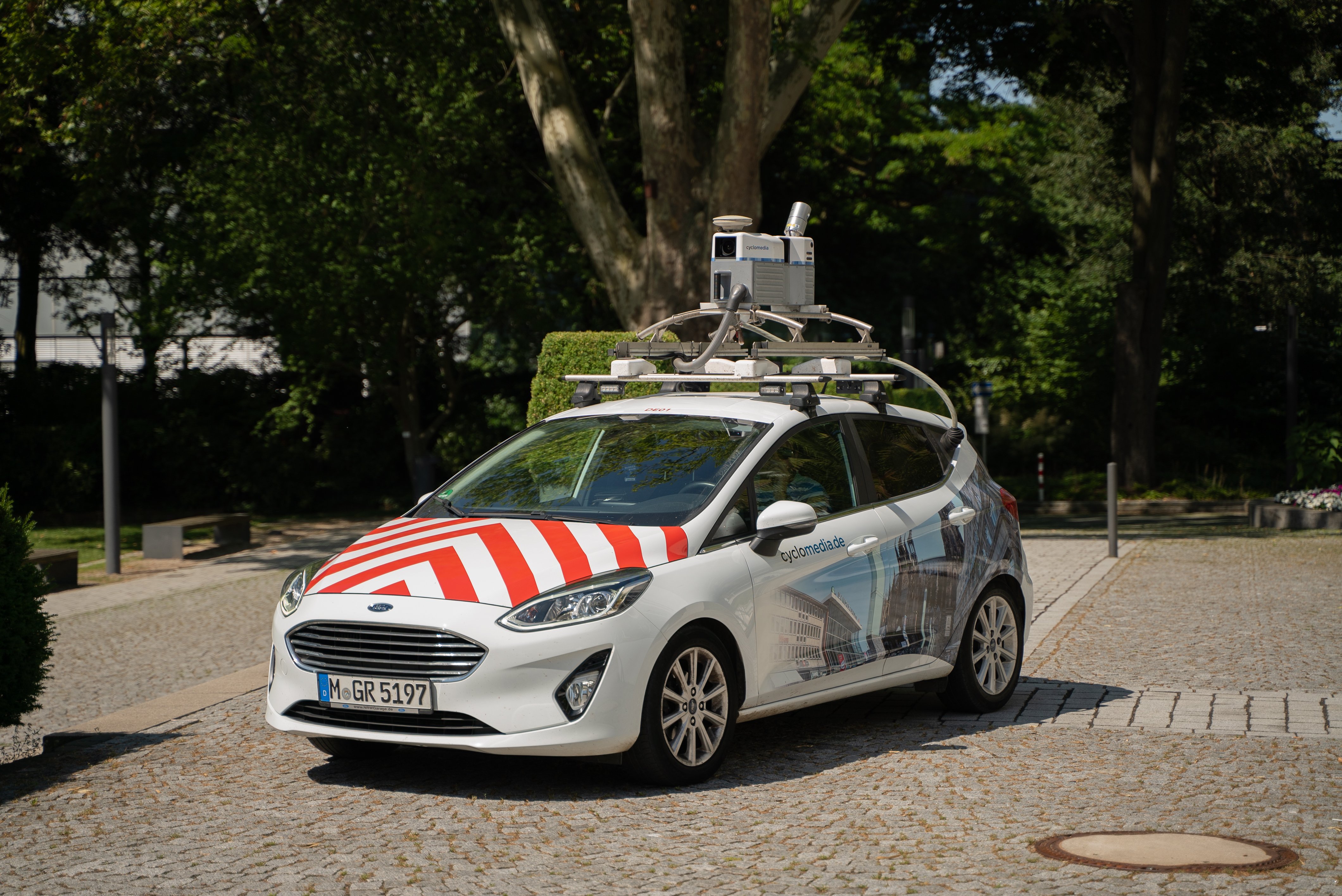 Fahrzeug für die Aufnahme von Panoramabildern