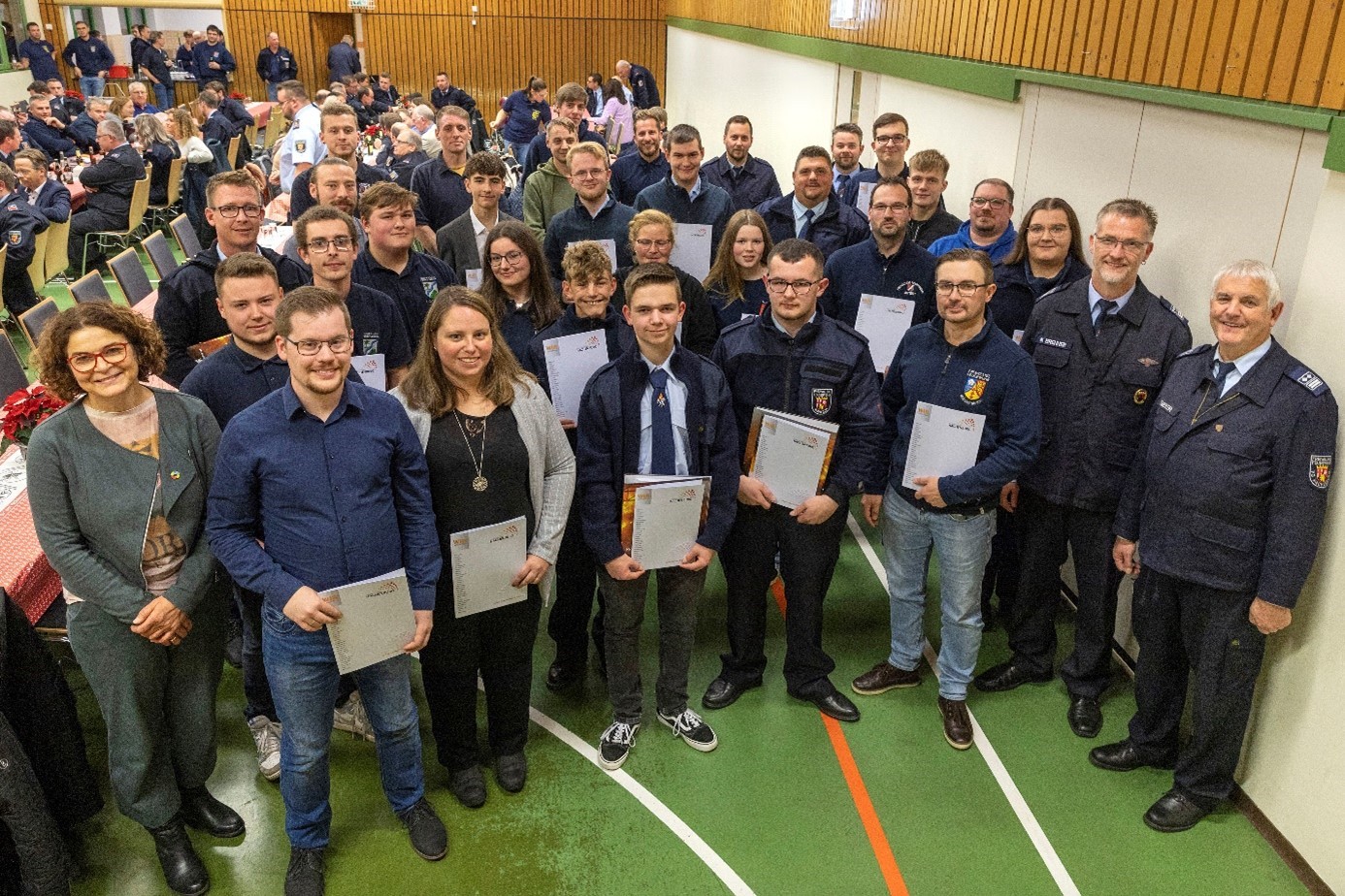 In die Feuerwehr aufgenommen wurden: Dario Giannattasio, Lukas Orf, Jakob Orsowa und Patrick Wolfers (alle Astert), Luca Schmidt (Borod), Jan-Luca Groß (Dreifelden-Linden), Michael Globig und Maximilian Schiwietz (beide Hachenburg), Lenja Malu Groß, Dominik Olivier, Max Peter, Adrian Samuel Rystwej und Max Schäfer (alle Lochum), Finja Cassandra Binder, Silvia Monika Binder, Mark Malinowski und Joel Justin Meyer (alle Luckenbach), Kevin Kloesel (Mörsbach), Phillip Berger und Jan Hoffmann (beide Mudenbach), Sam Altgeld (Mündersbach), Dimitri Kopystko, Marc Schlosser und Joshua Zeitz (alle Müschenbach), Vanessa Hüsch (Nister), Dominik Käß, Leon Montanus und Paul Oden (alle Roßbach), Marc Goedert (Steinebach), Fabian Sinani (Wahlrod), Christoph Krämer (Welkenbach), Maik Münch, Kolja Schüchen, Ricarda Spöth und Sascha Spöth (alle Wiedbachtal). 