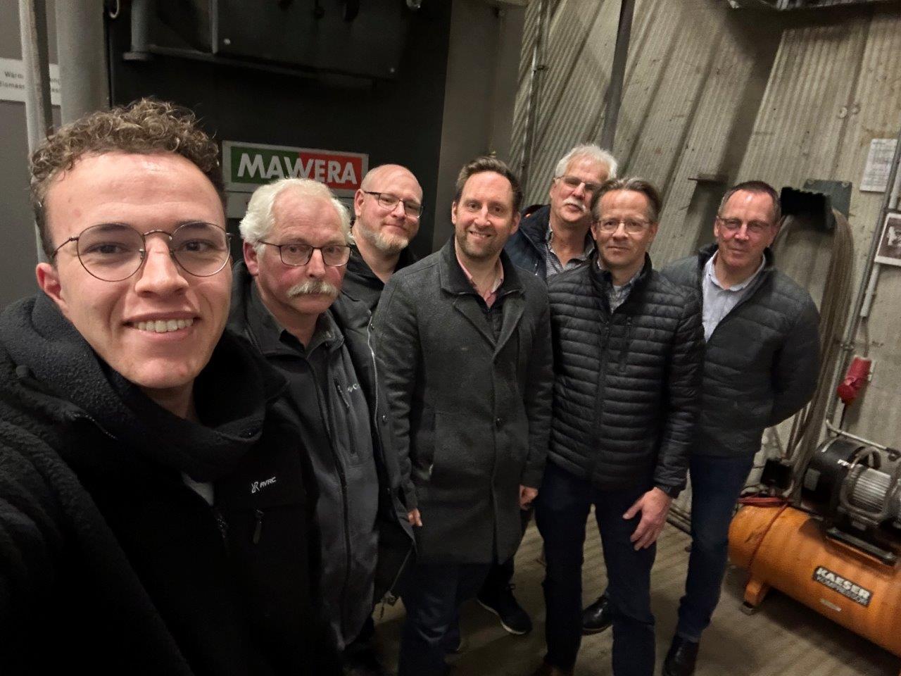 Der erste Beigeordnete Marco Dörner und Nachhaltigkeitskoordinator Dr. Timo Karl empfingen die Gruppe um Ortsbürgermeister Burkhard Schneider