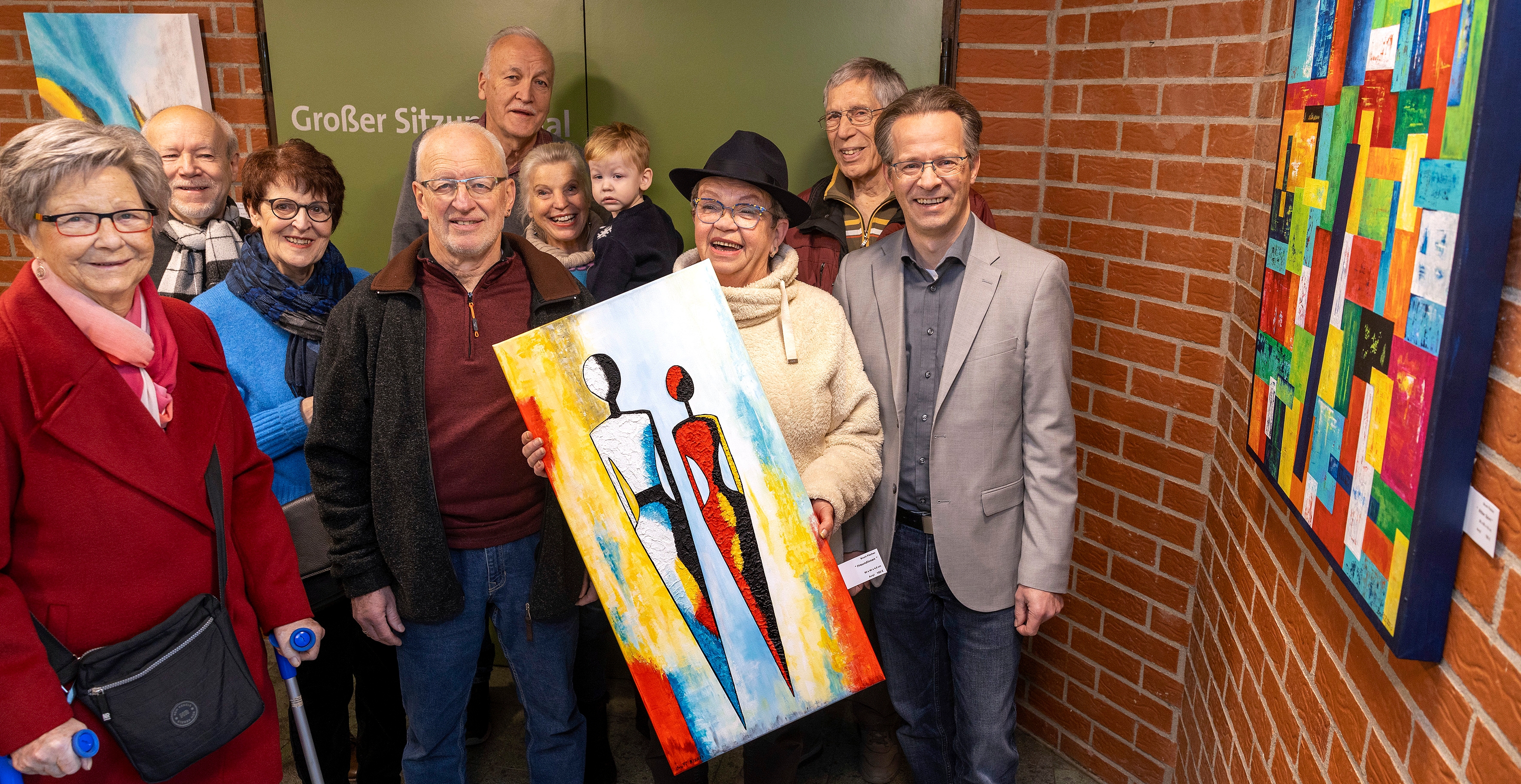 Foto der Künstlerin und Besucher