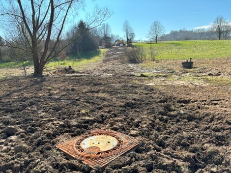 Nach Anschluss an den Hauptsammler in Richtung Kläranlage Altenkirchen-Leuzbach wurde der Sörther Bach gequert