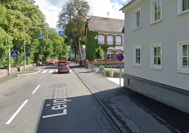 Bild von Straße vor der Grundschule Am Schloss