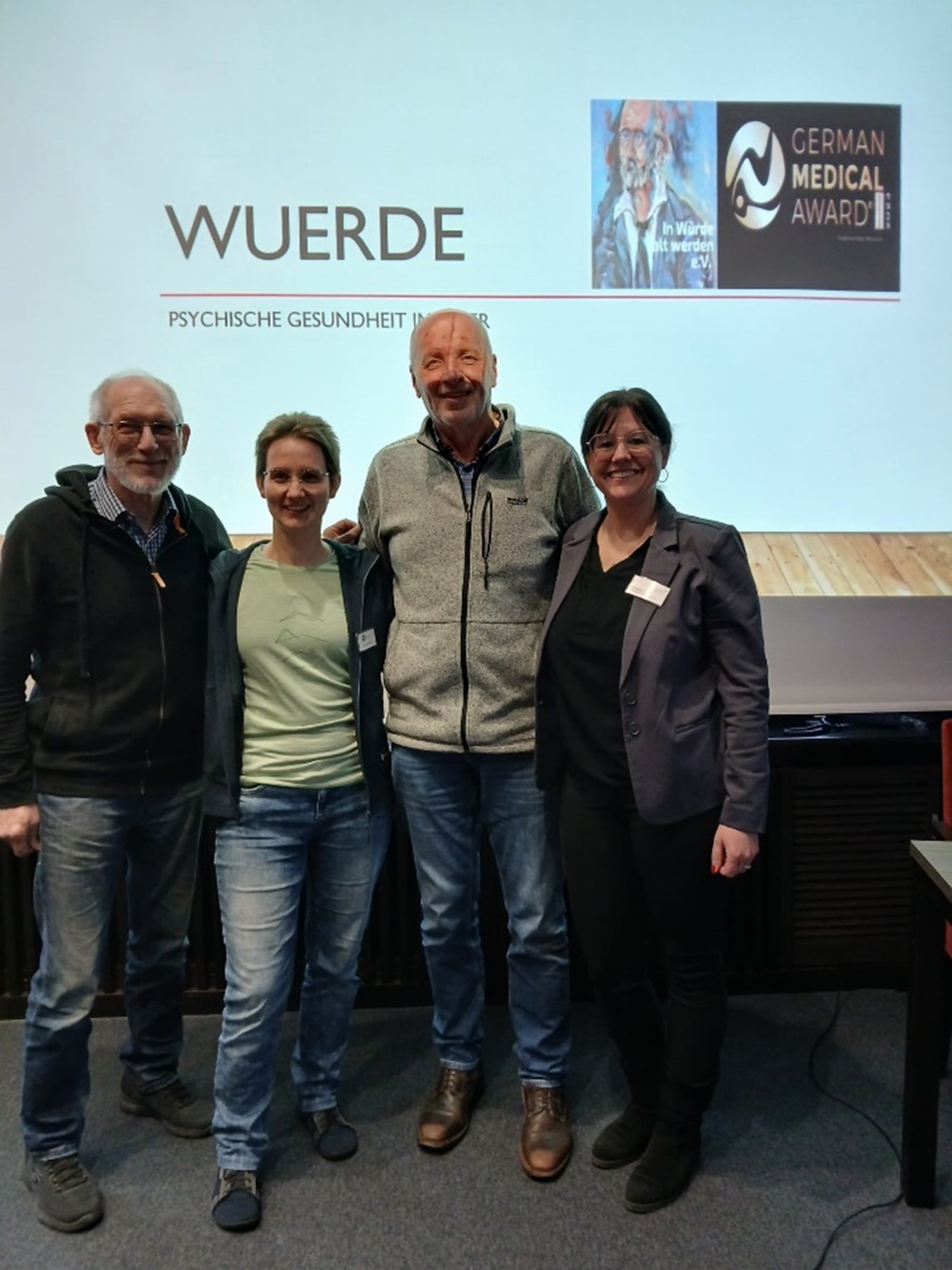 Gruppenfoto Pflegenetzwerk