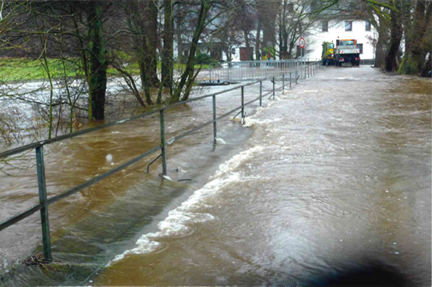 Bild einer überfluteten Straße