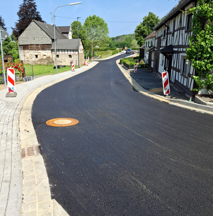 Bild einer Straße in Streithausen