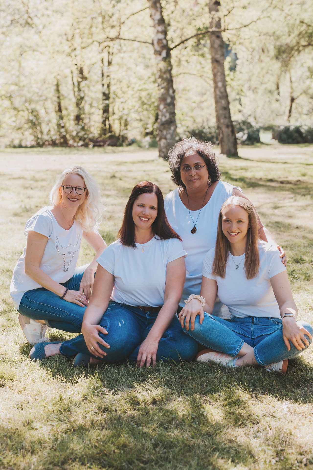 Gruppenfoto der Hebammen