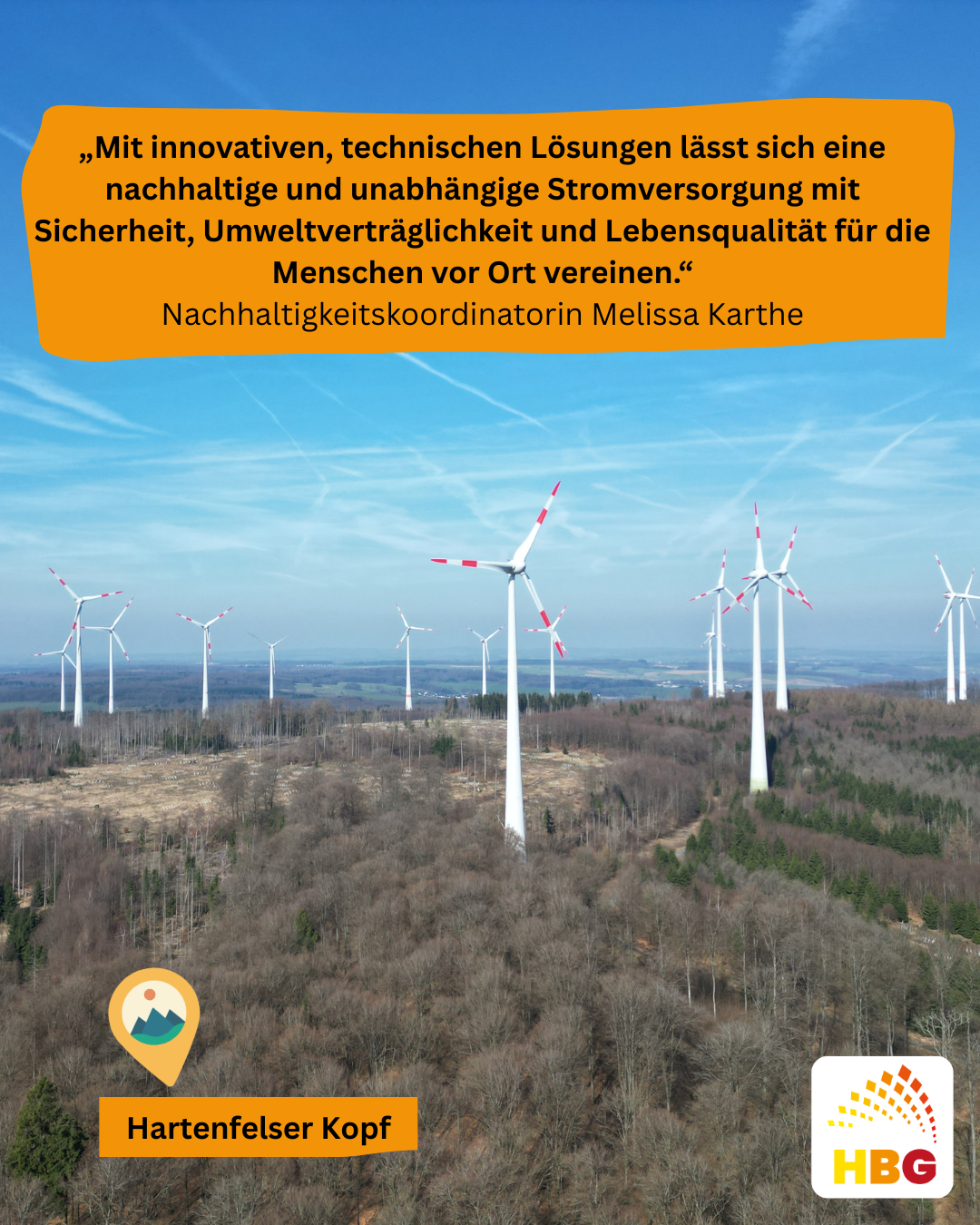 Windkraftanlagen auf einem Feld