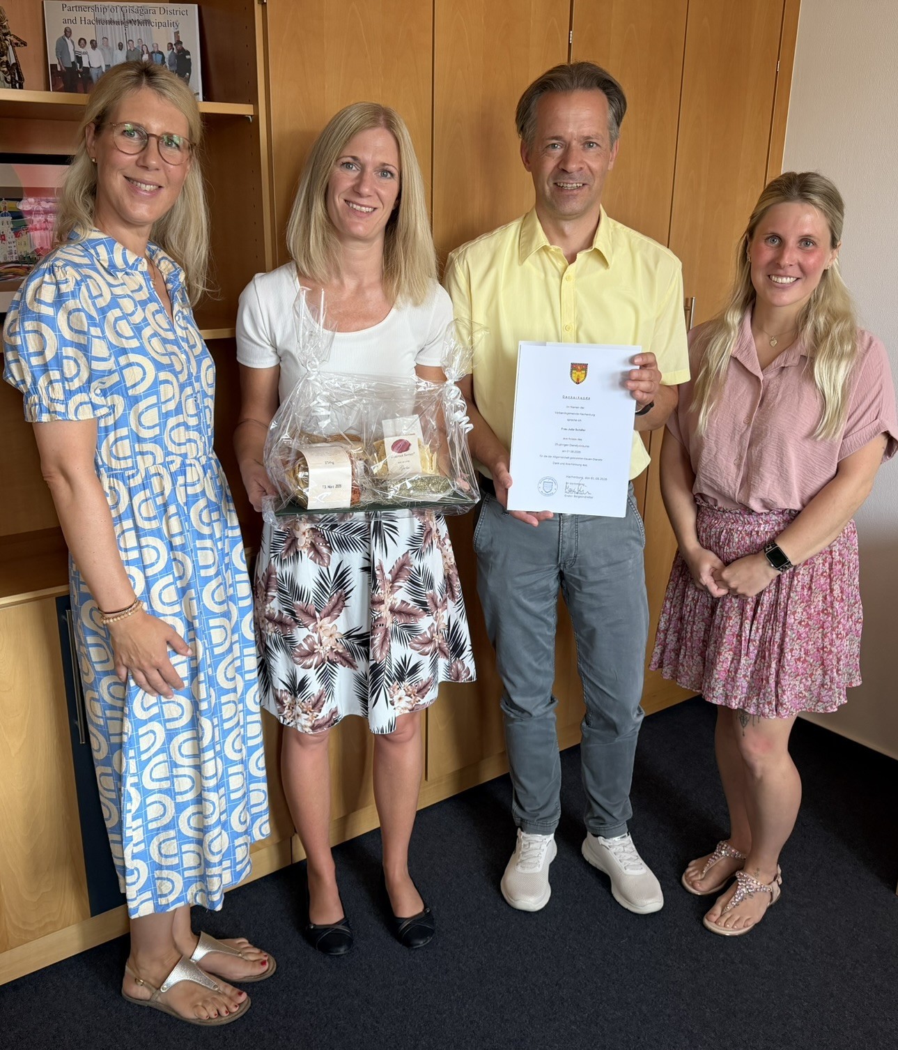 v. l. Alexandra Ottersbach, Julia Schäfer, Erster Beigeordneter Marco Dörner, Katharina Kocsis