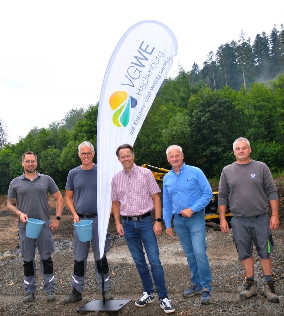 Gruppenfoto vor der Baustelle